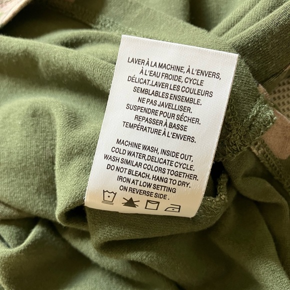 Green floral tunic style top - Picture 8 of 9